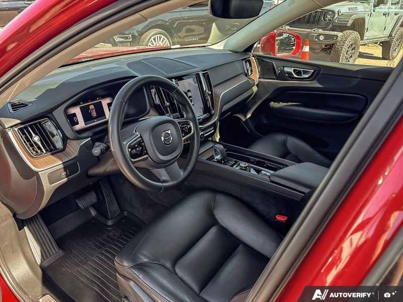 USED 2023 Volvo XC60 PLUS BRIGHT THEME - Red Exterior - $42,989 - Stock #E60485B - VIN LYV062RN7PB372263 - Photo 13