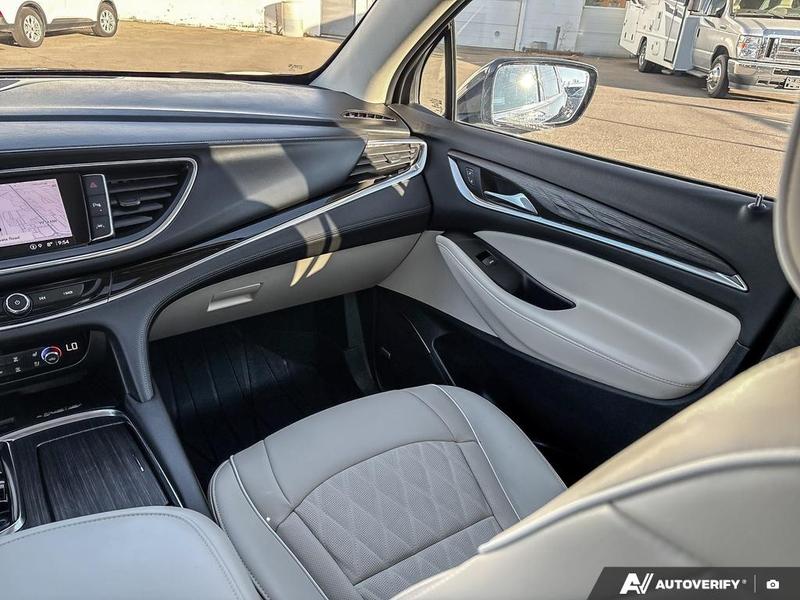 USED 2024 Buick Enclave Avenir - Black Exterior - $51,950 - Stock #E51161A - VIN 5GAEVCKW4RJ128129 - Photo 25