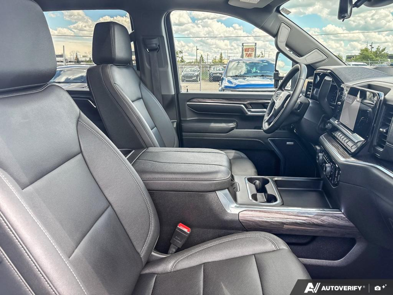 USED 2024 Chevrolet Silverado 2500HD LTZ - Pearl White Exterior - $86,963 - Stock #E60648A - VIN 1GC4YPEY2RF161994 - Photo 22