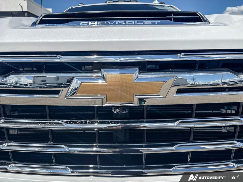 USED 2024 Chevrolet Silverado 2500HD LTZ - Pearl White Exterior - $86,963 - Stock #E60648A - VIN 1GC4YPEY2RF161994 - Photo 9