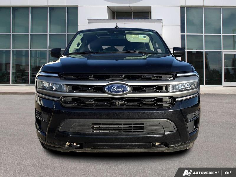 2024 Ford Expedition XLT photo 2