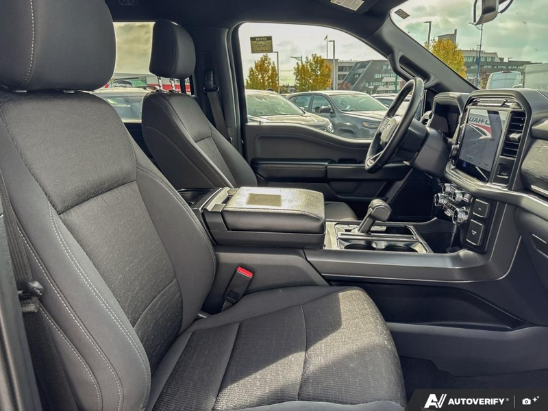 USED 2024 Ford F-150 XLT - Agate Black Metallic Exterior / BLACK, UNIQUE SPORT CLOTH 40/CONSOLE/40 FRONT-SEATS Interior - $57,950 - Stock #EP4783 - VIN 1FTFW3LDXRFB41256 - Photo 22