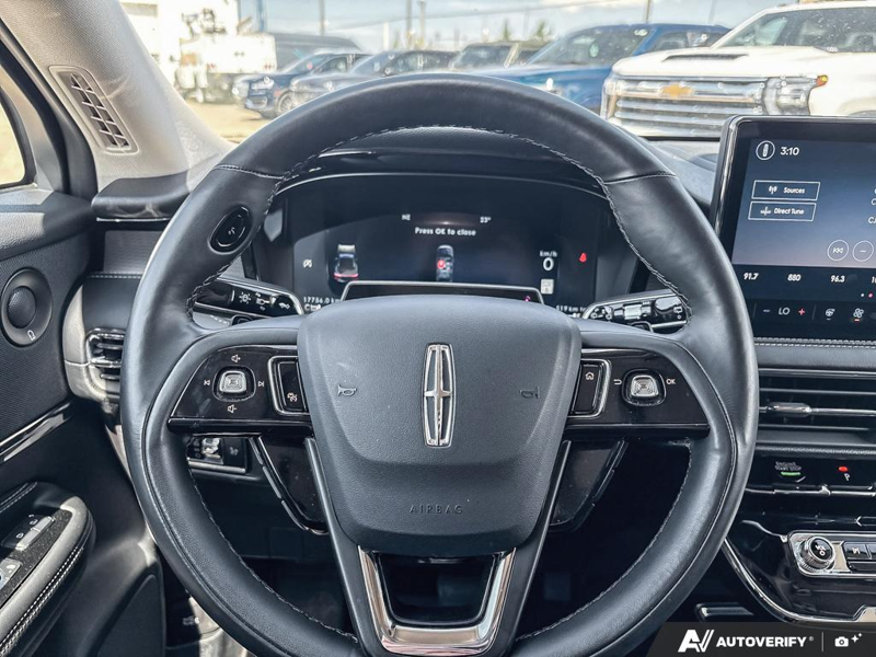 USED 2024 Lincoln Corsair Reserve - Pristine White Metallic Tri-coat Exterior / EBONY LEATHER TRIMMED Interior - $49,997 - Stock #EP4729 - VIN 5LMCJ2DA8RUL24790 - Photo 14