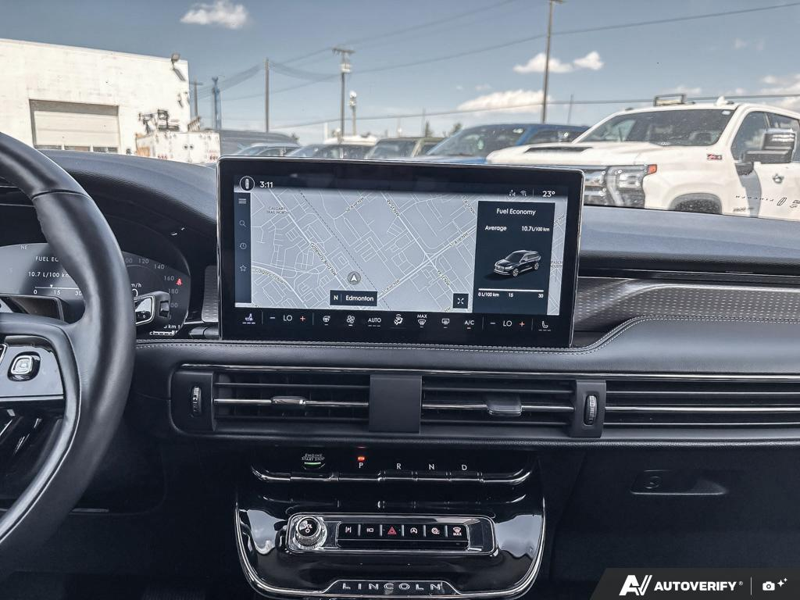 USED 2024 Lincoln Corsair Reserve - Pristine White Metallic Tri-coat Exterior / EBONY LEATHER TRIMMED Interior - $49,997 - Stock #EP4729 - VIN 5LMCJ2DA8RUL24790 - Photo 19