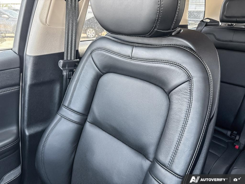 USED 2024 Lincoln Corsair Reserve - Pristine White Metallic Tri-coat Exterior / EBONY LEATHER TRIMMED Interior - $49,997 - Stock #EP4729 - VIN 5LMCJ2DA8RUL24790 - Photo 20