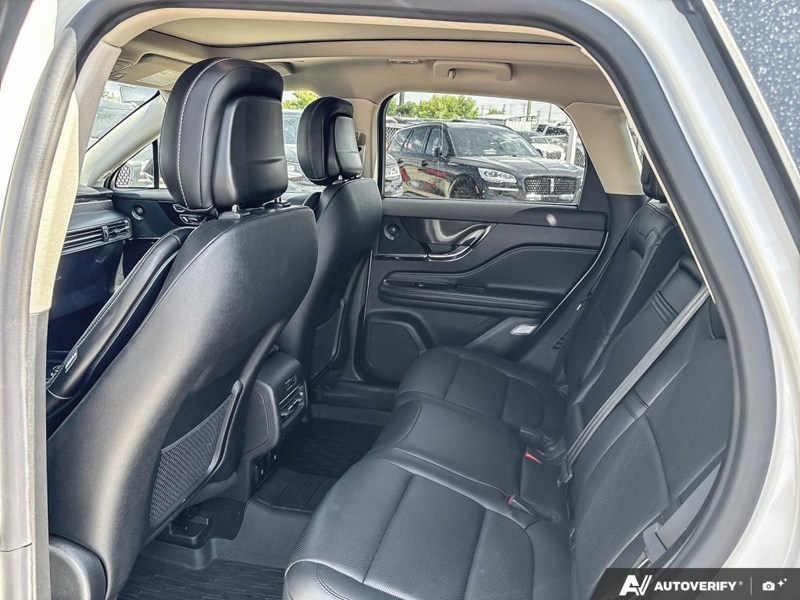 USED 2024 Lincoln Corsair Reserve - Pristine White Metallic Tri-coat Exterior / EBONY LEATHER TRIMMED Interior - $49,997 - Stock #EP4729 - VIN 5LMCJ2DA8RUL24790 - Photo 23