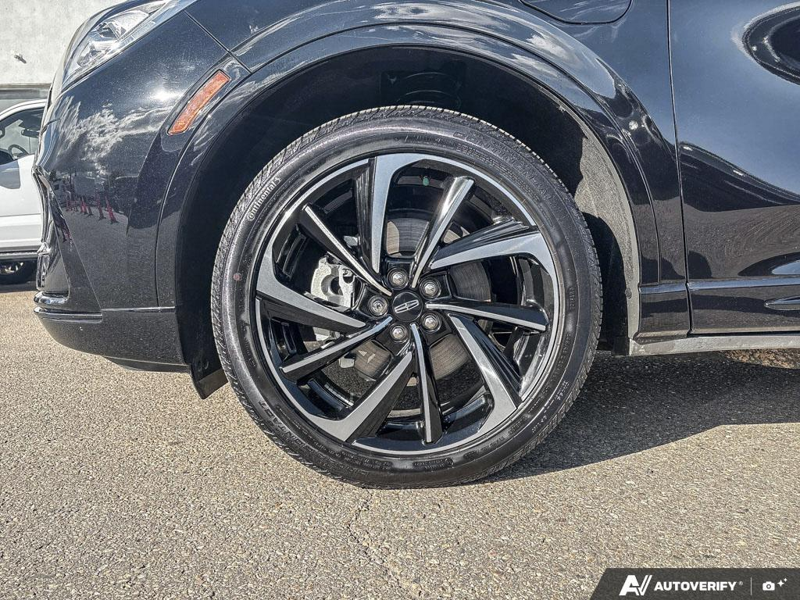 USED 2024 Lincoln Corsair Grand Touring - Infinite Black Metallic Exterior / EBONY/ETERNAL RED LEATHER TRIMMED Interior - $48,976 - Stock #EP4779 - VIN 5LMTJ5DZ4RUL05161 - Photo 6