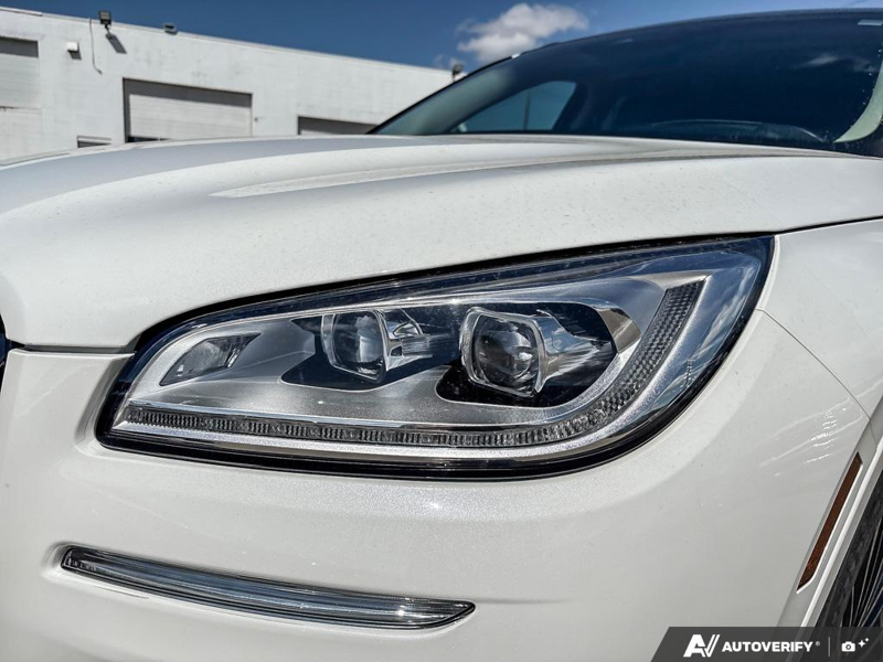 USED 2024 Lincoln Corsair Reserve - Pristine White Metallic Tri-coat Exterior / EBONY LEATHER TRIMMED Interior - $49,997 - Stock #EP4729 - VIN 5LMCJ2DA8RUL24790 - Photo 8