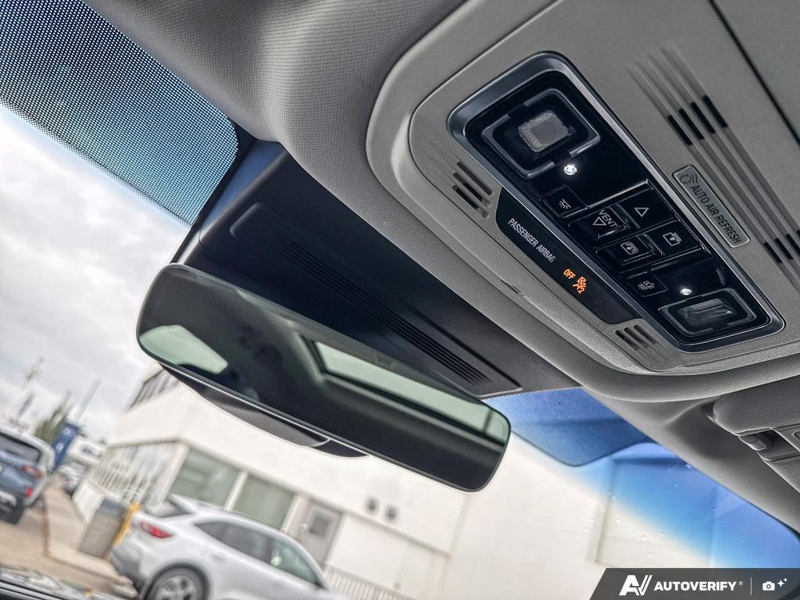 USED 2024 Lincoln Nautilus Reserve - Blue Panther Metallic Clearcoat Exterior / ALLURA BLUE, PREM LTHR-TRIMMED HEATED/VENTILATED CAPTAIN SEATS Interior - $60,925 - Stock #E60812A - VIN 5LMPJ8KAXRJ837614 - Photo 21