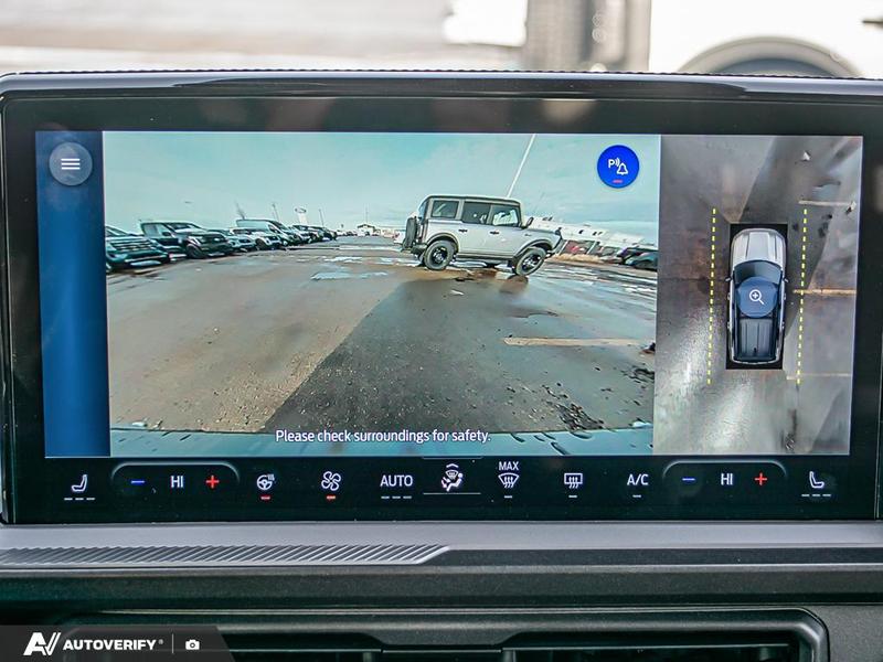 NEW 2025 Ford Bronco Sport Badlands - Oxford White Exterior / DARK SPACE GREY LEATHER Interior - $44,777 - Stock #D50943 - VIN 3FMCR9DA6SRF16470 - Photo 22