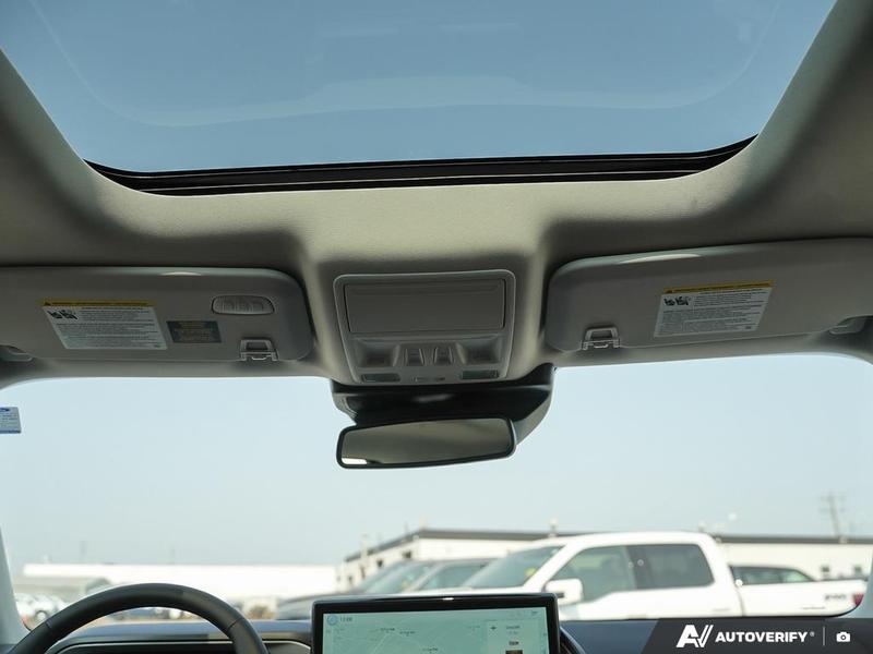 NEW 2025 Ford Bronco Sport Outer Banks - Oxford White Exterior / PLATINUM BLUE Interior - $41,909 - Stock #E51202 - VIN 3FMCR9CN9SRF21408 - Photo 26