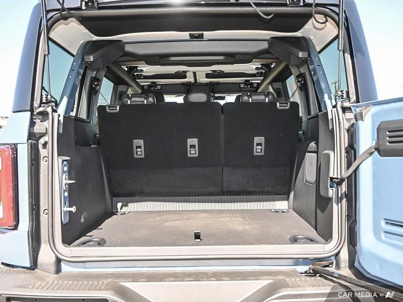 DEMO 2025 Ford Bronco Badlands HOSS + Sasquatch Package - Azure Grey Metallic Tri-coat Exterior / BLACK LEATHER TRIM VINYL Interior - $81,884 - Stock #E50684 - VIN 1FMEE9BP3SLA60244 - Photo 11