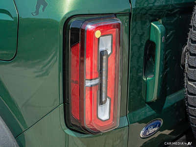 2025 Ford Bronco Outer Banks 1