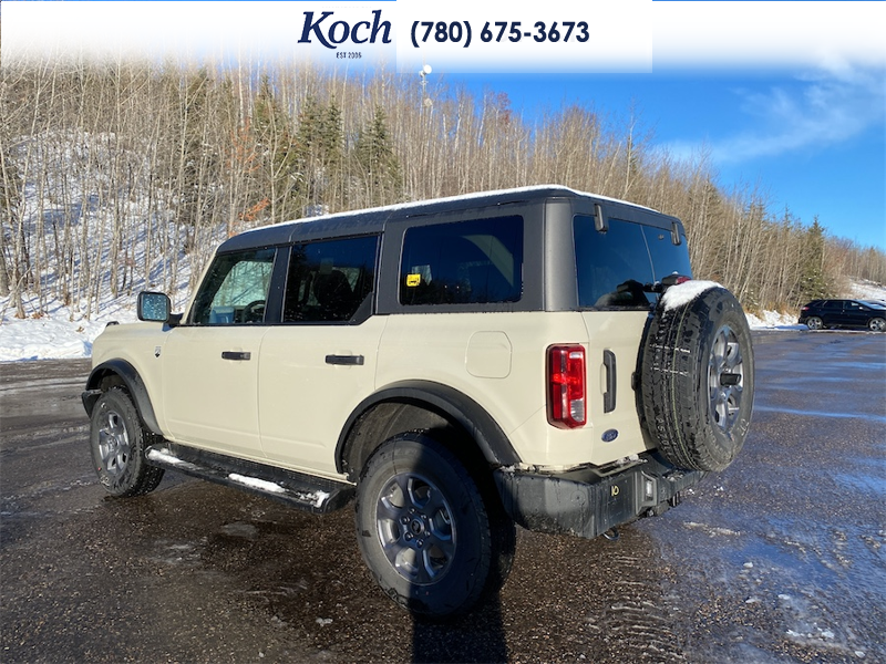 NEW 2025 Ford Bronco Big Bend - Desert Sand Exterior / SMOKED TRUFFLE W/BLK ONYX, MARINE GRADE VINYL BUCKET SEATS Interior - $64,655 - Stock #A25261 - VIN 1FMDE7BH2SLB37078 - Photo 3