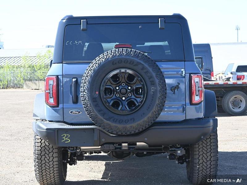 DEMO 2025 Ford Bronco Badlands HOSS + Sasquatch Package - Azure Grey Metallic Tri-coat Exterior / BLACK LEATHER TRIM VINYL Interior - $81,884 - Stock #E50684 - VIN 1FMEE9BP3SLA60244 - Photo 5