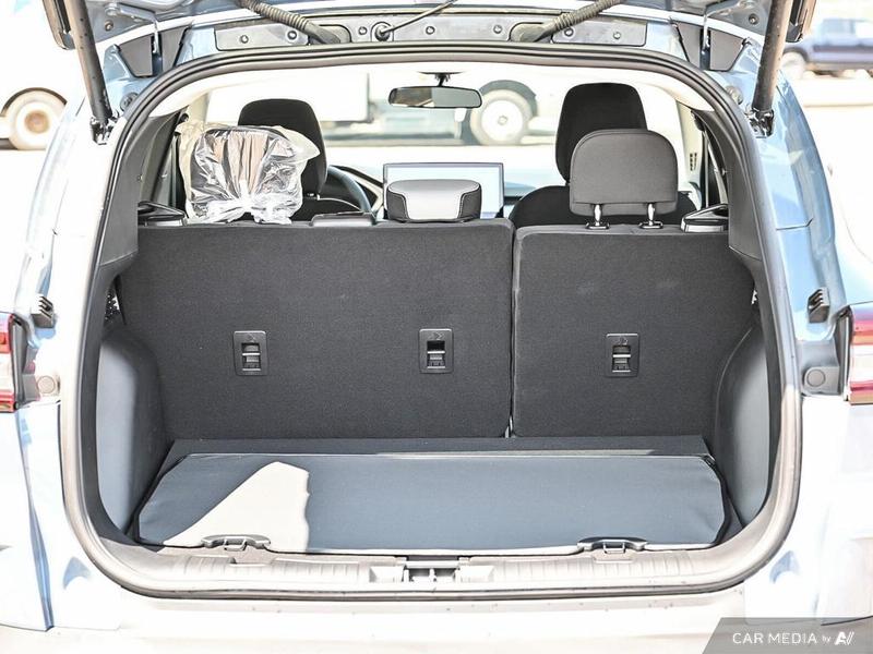 NEW 2025 Ford Escape Active - Vapor Blue Exterior / SPACE GRAY CLOTH Interior - $34,893 - Stock #E50361 - VIN 1FMCU9GN6SUA64820 - Photo 11