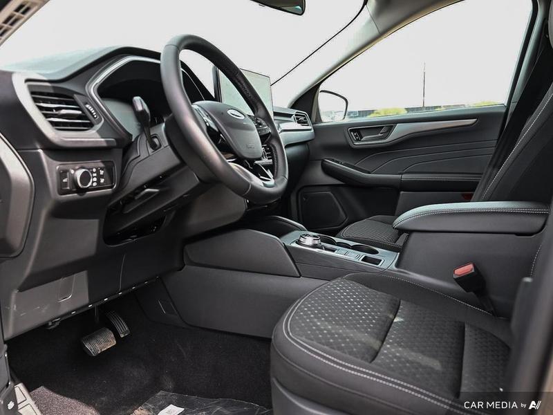 NEW 2025 Ford Escape Active - Carbonized Grey Metallic Exterior / EBONY CLOTH Interior - $35,143 - Stock #E51092 - VIN 1FMCU9GN0SUB25689 - Photo 13