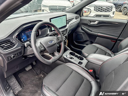2025 Ford Escape ST-Line Hybrid