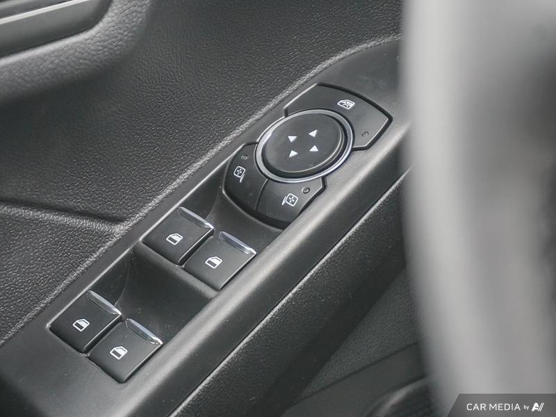 NEW 2025 Ford Escape Active - Space Silver Metallic Exterior / EBONY CLOTH Interior - $34,893 - Stock #E50420 - VIN 1FMCU9GN1SUA76860 - Photo 17