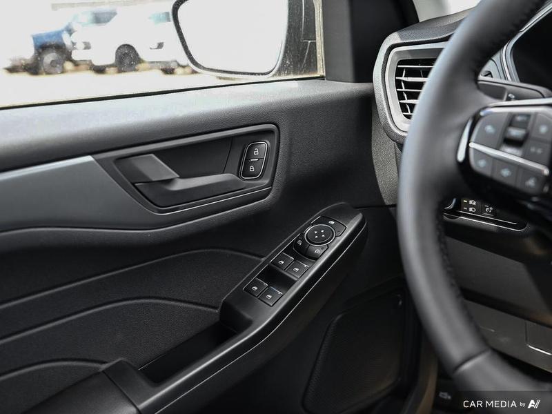 NEW 2025 Ford Escape Active - Carbonized Grey Metallic Exterior / EBONY CLOTH Interior - $35,143 - Stock #E51092 - VIN 1FMCU9GN0SUB25689 - Photo 17