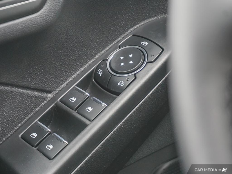 NEW 2025 Ford Escape Active - Space Silver Metallic Exterior / EBONY CLOTH Interior - $37,043 - Stock #E50420 - VIN 1FMCU9GN1SUA76860 - Photo 17