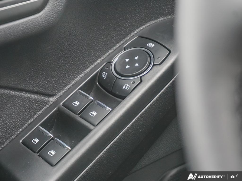 NEW 2025 Ford Escape Active - Space Silver Metallic Exterior / EBONY CLOTH Interior - $41,543 - Stock #E50420 - VIN 1FMCU9GN1SUA76860 - Photo 17