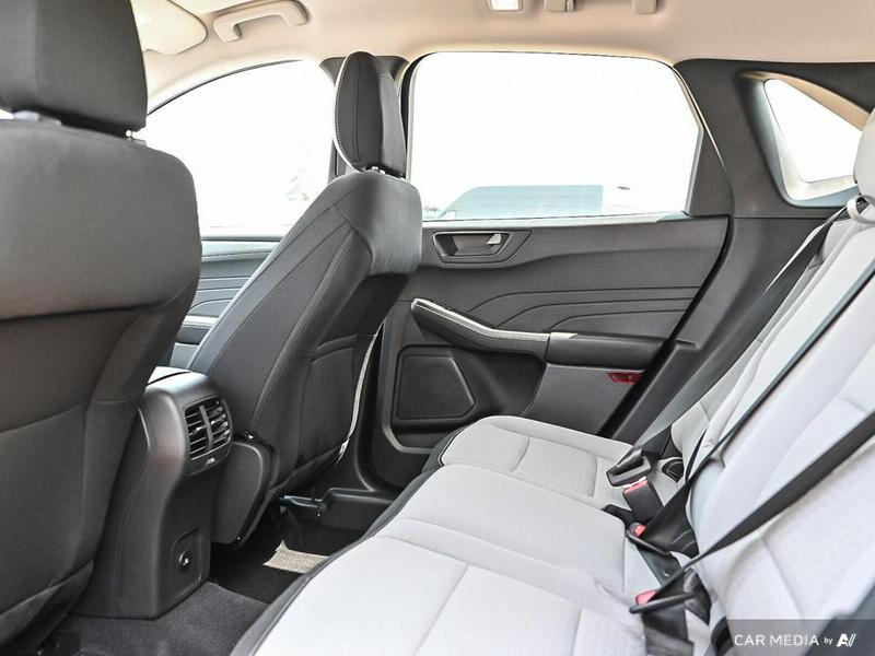NEW 2025 Ford Escape Active - Vapor Blue Exterior / SPACE GRAY CLOTH Interior - $34,893 - Stock #E50361 - VIN 1FMCU9GN6SUA64820 - Photo 24