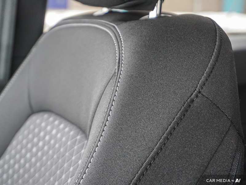 NEW 2025 Ford Escape Active - Space Silver Metallic Exterior / EBONY CLOTH Interior - $37,043 - Stock #E50420 - VIN 1FMCU9GN1SUA76860 - Photo 23