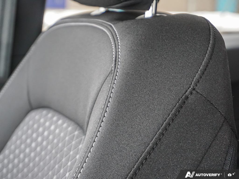 NEW 2025 Ford Escape Active - Space Silver Metallic Exterior / EBONY CLOTH Interior - $41,543 - Stock #E50420 - VIN 1FMCU9GN1SUA76860 - Photo 23