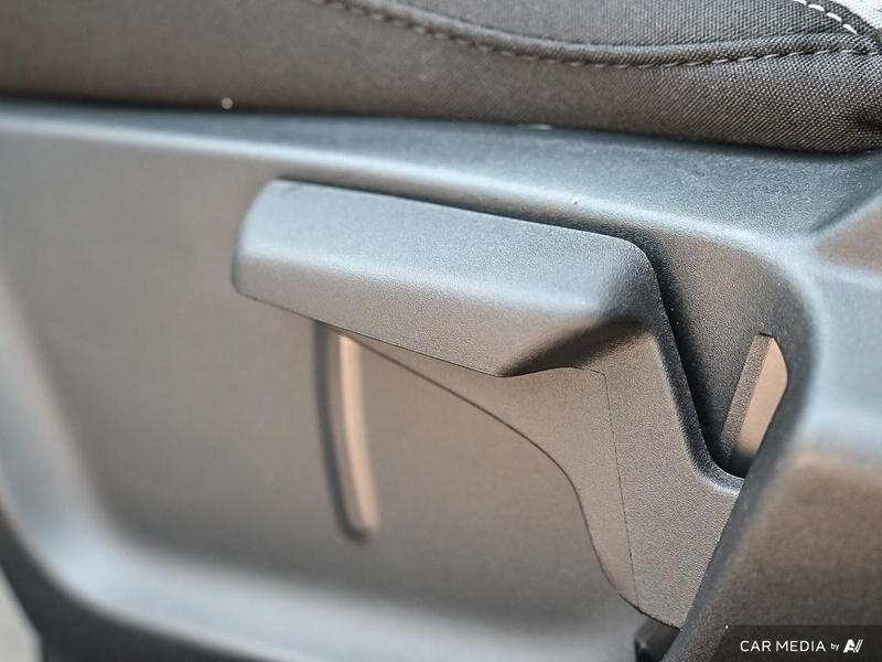 NEW 2025 Ford Escape Active - Vapor Blue Exterior / SPACE GRAY CLOTH Interior - $34,893 - Stock #E50361 - VIN 1FMCU9GN6SUA64820 - Photo 27