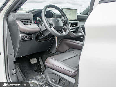 2025 Ford Explorer Platinum 1