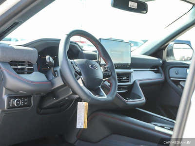 2025 Ford Explorer ST 1