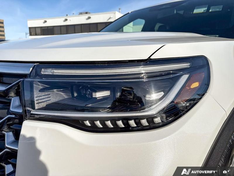 USED 2025 Ford Explorer Platinum - Star White Tri-coat Metallic Exterior - $62,950 - Stock #EL518A - VIN 1FMWK8HC3SGB32614 - Photo 8