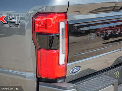 2025 Ford F-350 Super Duty Platinum 1