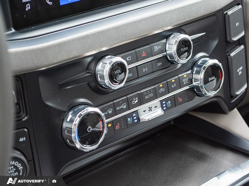 NEW 2025 Ford F-350 Super Duty Platinum - Antimatter Blue Metallic Exterior / ADMIRAL BLUE LIGHT SLATE Interior - $119,964 - Stock #D51012 - VIN 1FT8W3BM7SED74016 - Photo 20