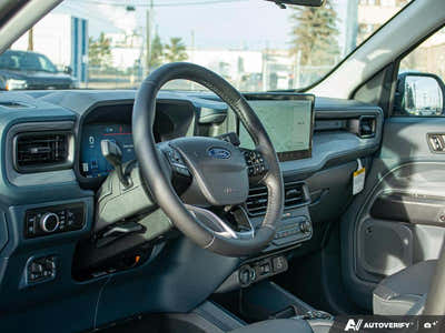 2025 Ford Maverick Lariat 1