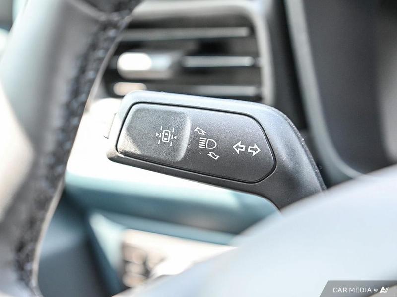 NEW 2025 Ford Maverick XLT Hybrid - Space White Metallic Exterior / BLACK ONYX Interior - $45,919 - Stock #E50120 - VIN 3FTTW8J30SRA17872 - Photo 15