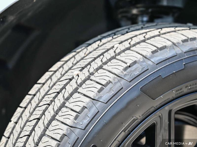 NEW 2025 Ford Maverick XLT Hybrid - Space White Metallic Exterior / BLACK ONYX Interior - $45,919 - Stock #E50120 - VIN 3FTTW8J30SRA17872 - Photo 7