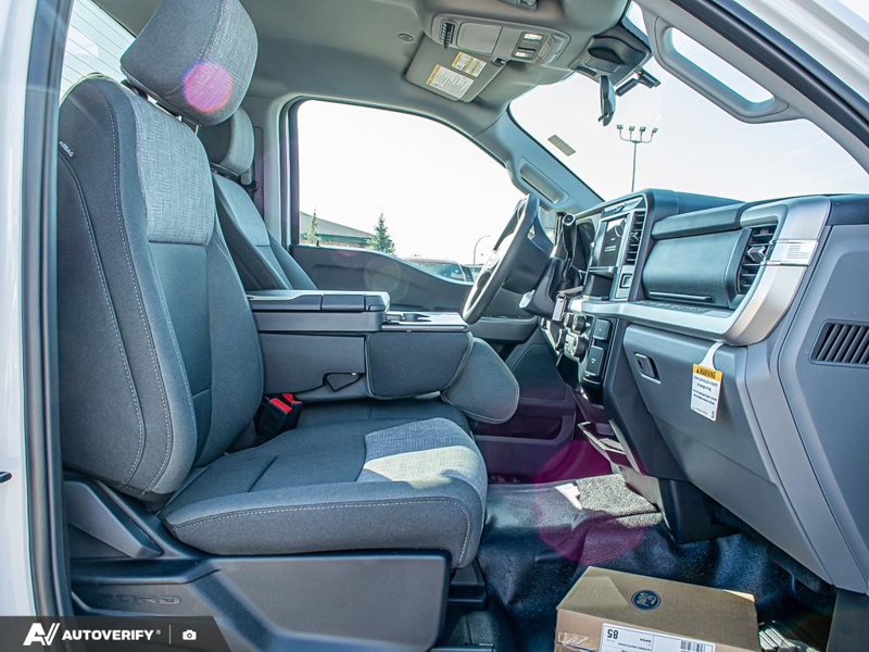 NEW 2025 Ford Super Duty F-600 DRW XLT - Oxford White Exterior / MEDIUM DARK SLATE CLOTH Interior - $114,777 - Stock #D50735 - VIN 1FDFF6LT8SDA15127 - Photo 28