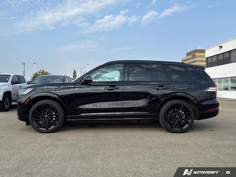 2025 Lincoln Aviator Reserve photo 3