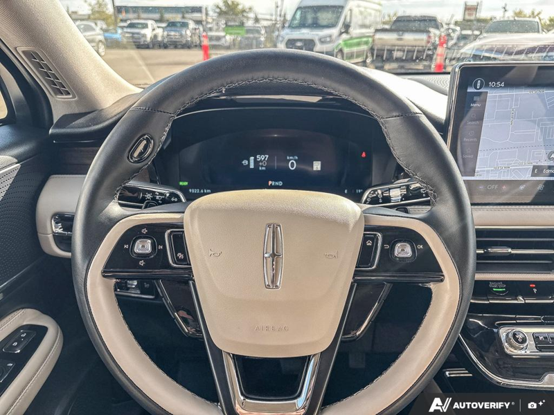 USED 2025 Lincoln Corsair Grand Touring - Harbor Gray Met Cc Exterior / LIGHT SMOKED TRUFFLE, PREMIUM LEATHER-TRIMMED HEATED CAPTAIN'S C Interior - $55,997 - Stock #EP4776 - VIN 5LMTJ5DZ9SUL02410 - Photo 14