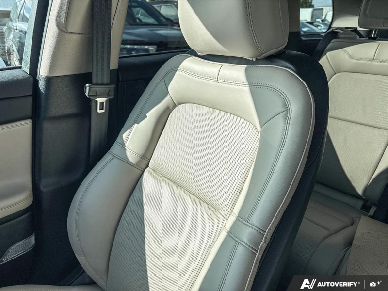 USED 2025 Lincoln Corsair Grand Touring - Harbor Gray Met Cc Exterior / LIGHT SMOKED TRUFFLE, PREMIUM LEATHER-TRIMMED HEATED CAPTAIN'S C Interior - $55,997 - Stock #EP4776 - VIN 5LMTJ5DZ9SUL02410 - Photo 20