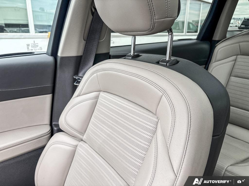 USED 2025 Lincoln Nautilus Reserve - Silver Exterior - $62,955 - Stock #EP4734 - VIN 5LMPJ8KAXSJ973148 - Photo 20