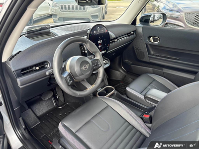 USED 2025 MINI 3 Door Cooper S - $39,925 - Stock #E50824A - VIN WMW23GD05S2W37439