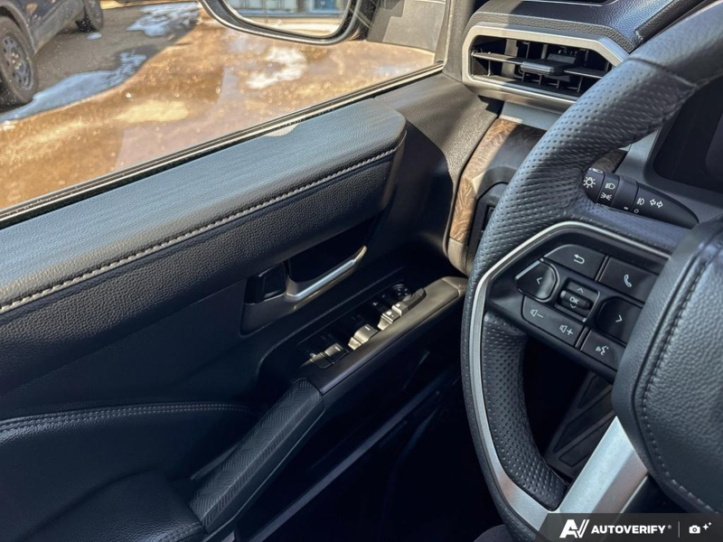 USED 2025 Toyota Tacoma Hybrid Limited - Black Exterior - $62,976 - Stock #E51163B - VIN 3TYLC5LN8ST017366 - Photo 17