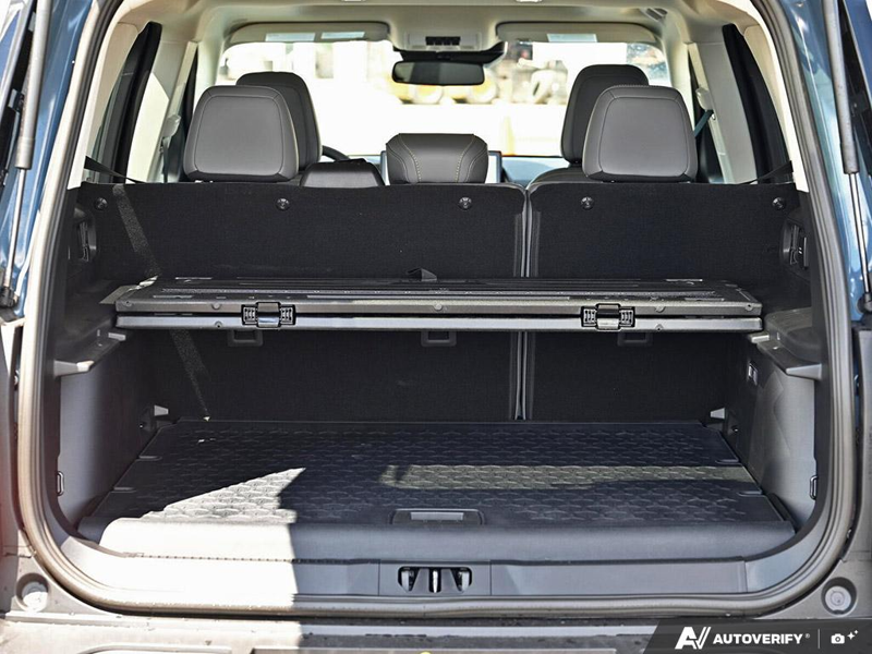 NEW 2026 Ford Bronco Sport Badlands - Azure Grey Metallic Tri-coat Exterior / DARK SPACE GREY LEATHER Interior - $50,990 - Stock #E60762 - VIN 3FMCR9DA8TRE68987 - Photo 12
