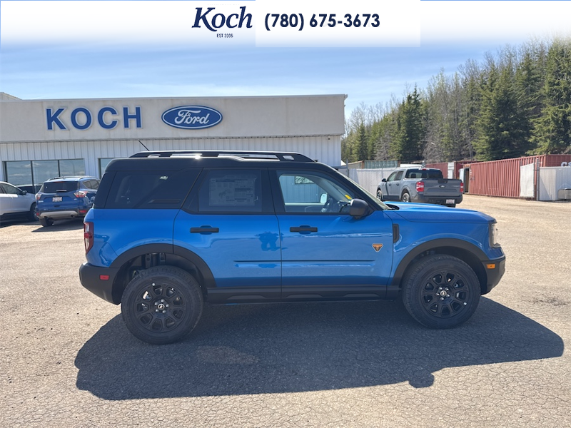 NEW 2026 Ford Bronco Sport Badlands - Velocity Blue Metallic Exterior / DARK SPACE GREY LEATHER Interior - $48,440 - Stock #A26156 - VIN 3FMCR9DA6TRE49757 - Photo 13