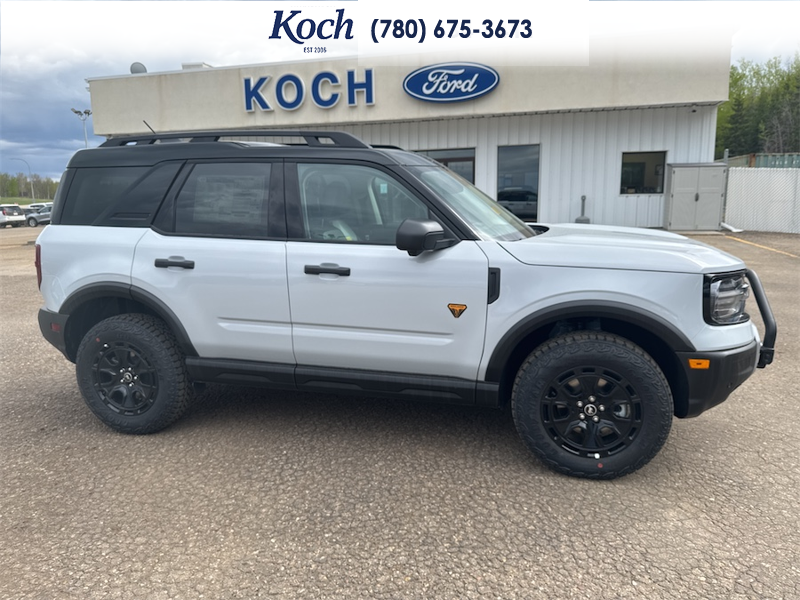 NEW 2026 Ford Bronco Sport Badlands - Crystal White Tricoat Exterior / DARK SPACE GREY LEATHER Interior - $55,400 - Stock #A26055 - VIN 3FMCR9DAXTRE09973 - Photo 14