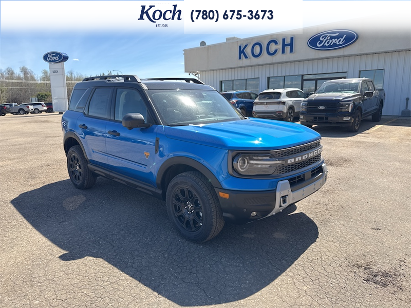 NEW 2026 Ford Bronco Sport Badlands - Velocity Blue Metallic Exterior / DARK SPACE GREY LEATHER Interior - $48,440 - Stock #A26156 - VIN 3FMCR9DA6TRE49757 - Photo 15