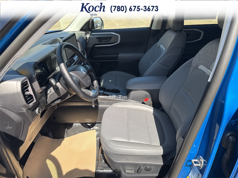 NEW 2026 Ford Bronco Sport Badlands - Velocity Blue Metallic Exterior / DARK SPACE GREY LEATHER Interior - $48,440 - Stock #A26156 - VIN 3FMCR9DA6TRE49757 - Photo 17
